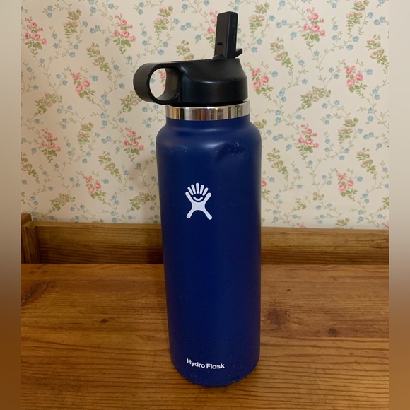 Hydro flask water bottle, 40oz widemouth insulated - Picture 4 of 4